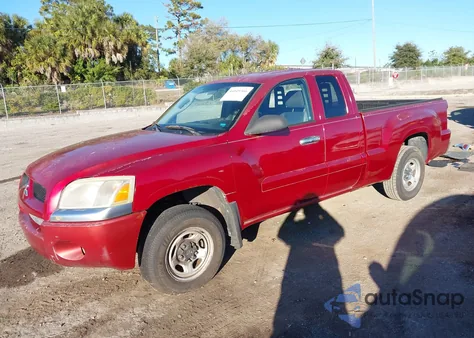 2007 Mitsubishi Raider Ls z USA, uszkodzony, nr VIN 1Z7HC22K27S109065